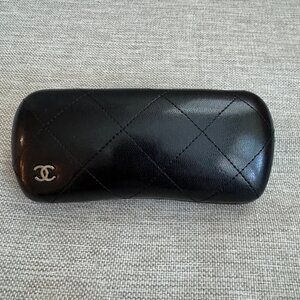 Chanel eyeglass case (all quilt)